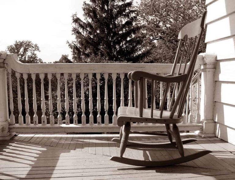Antique Rocking Chairs: A Comprehensive Guide to Identification, Valuation, and Collection
