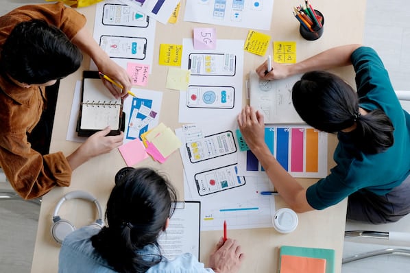 12 Best Fresh and Colorful WordPress Themes to Make Your Website Pop in 2024