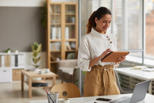 20 Best WordPress Themes for Local Businesses and Startups in 2024