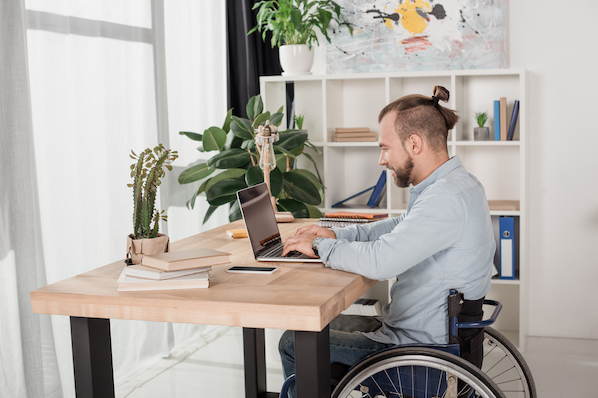 How to Choose A WordPress Theme [+12 Website Must-Haves to Look For]