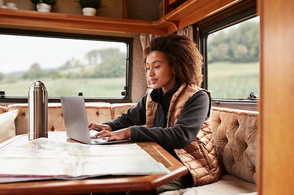 20 Best Simple Website Templates to Streamline Your Site in 2024