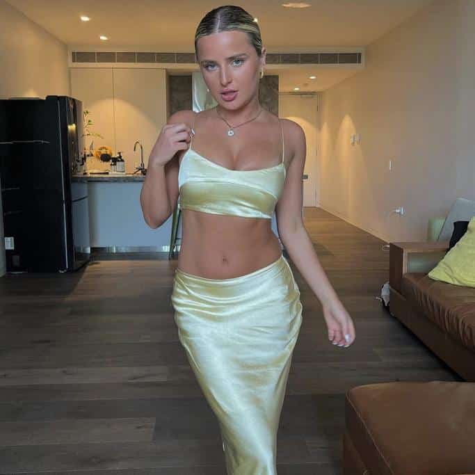 Selfie Leslie Review: Is This Insta-Famous Fashion Brand Worth the Hype?