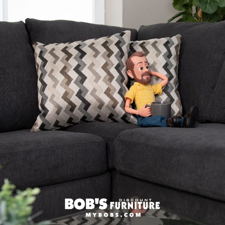 The Lowdown on Bob&lsquo;s Discount Furniture: An Insider&lsquo;s Bedroom Set Review