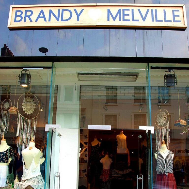 15 Stores Like Brandy Melville for the Cutest Casual Clothes
