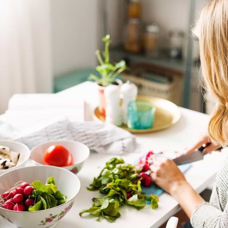 Noom Diet Plan Review: An In-Depth Look