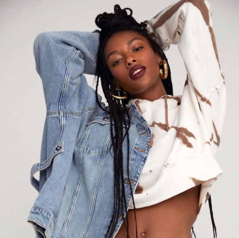 Good American Jeans Review: Your Comprehensive Guide to the Size-Inclusive Denim Brand