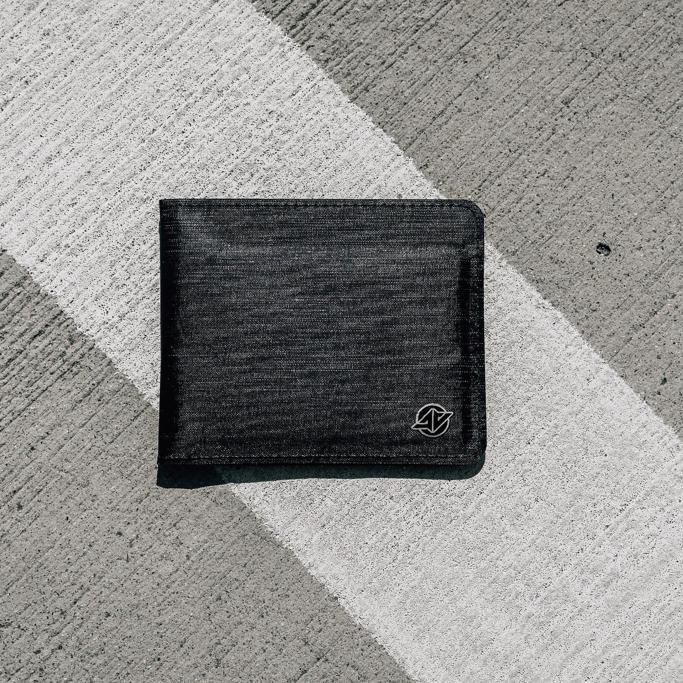 Airo Collective Review: The Slimmest, Strongest Wallets You&lsquo;ll Ever Own