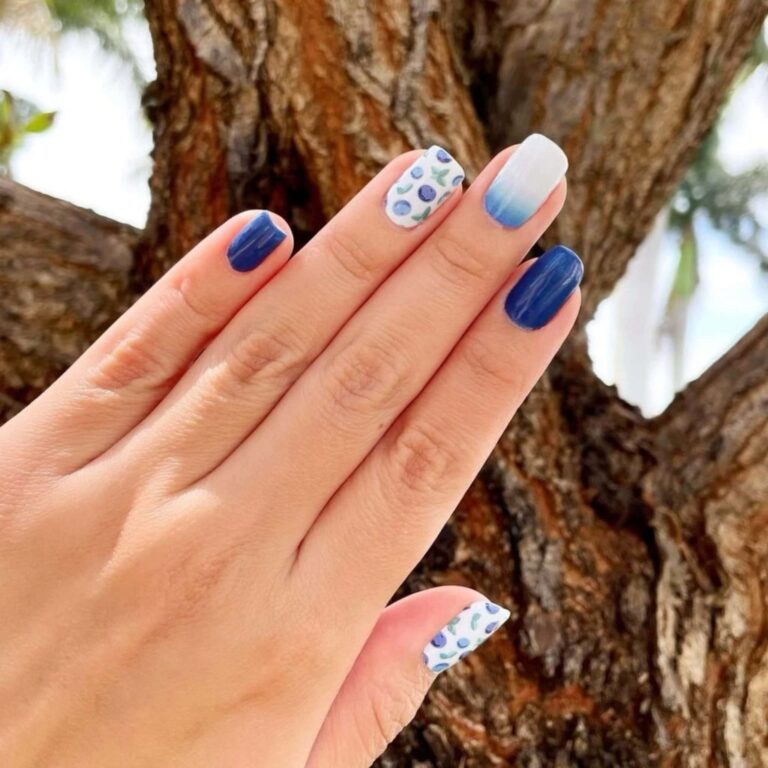 Color Street Nails Review: Are These Nail Polish Strips Worth the Hype?