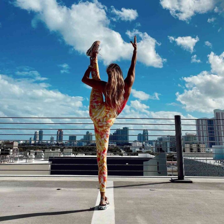 Carbon38 Leggings Review: High-End Activewear That Combines Performance and Style