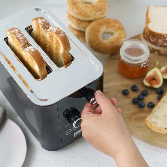 Why Every Fashionista Needs the Bella Pro Series Toaster in Their Kitchen