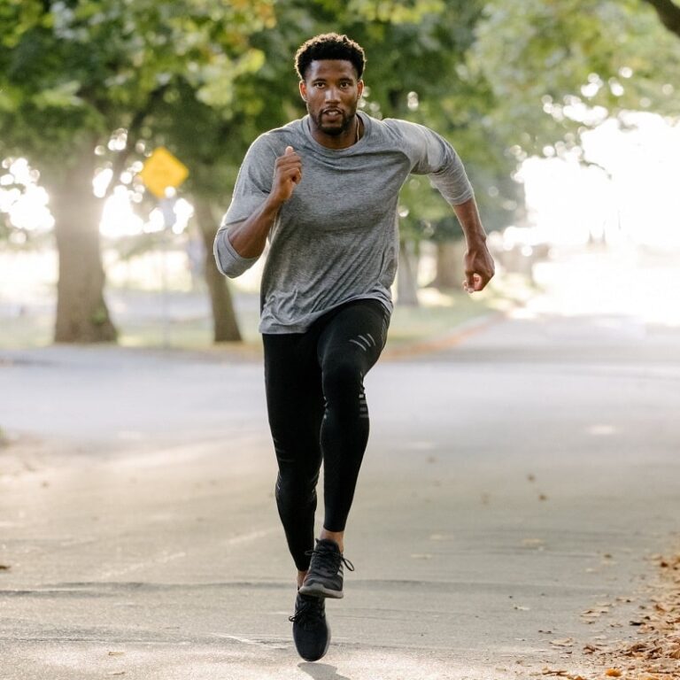 Stoko Review: The High-Tech Knee Brace Designed to Keep You Moving