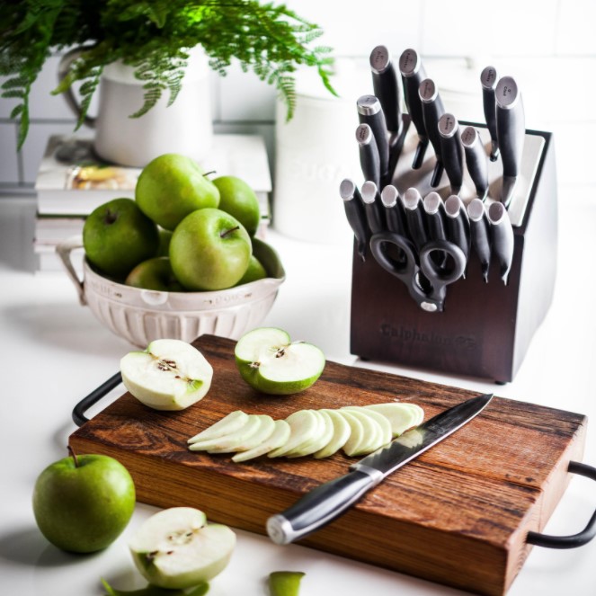 9 Best Calphalon Cookware Sets – Must Read This Before Buying