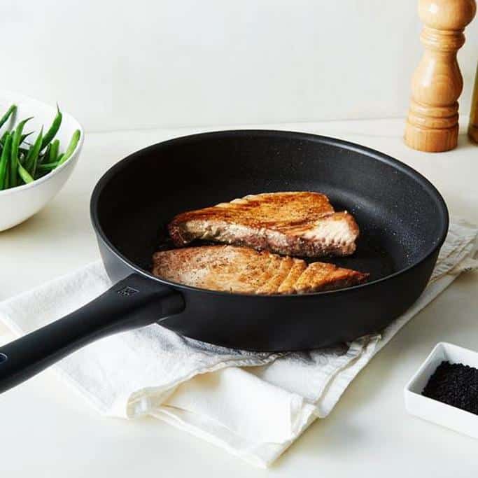 Zwilling Madura Plus Review: Is This the Ultimate Non-Stick Cookware?