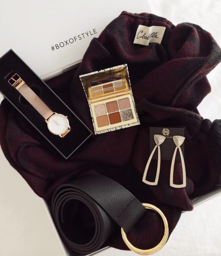 Curateur Box Review: My Honest Take on Rachel Zoe&lsquo;s Luxury Subscription