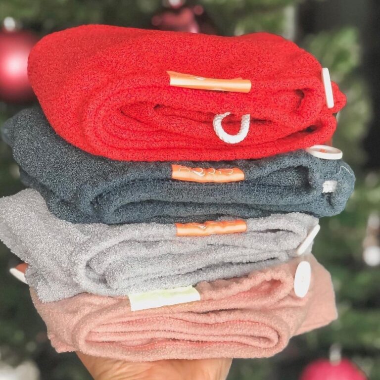 Aquis Hair Towel Review: The Cult-Favorite Hair Towel That&lsquo;s Worth the Hype