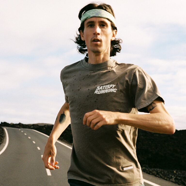 Satisfy Running Review: Cutting-Edge Apparel for the Coolest Running Club You Wish You Were In