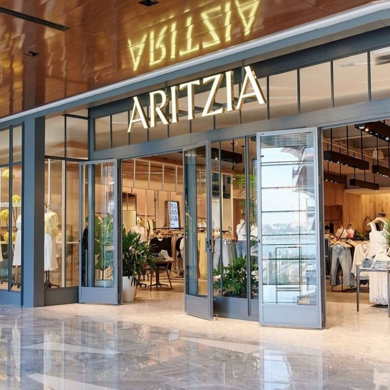 10 Chic Stores Like Aritzia for the Minimalist Fashionista