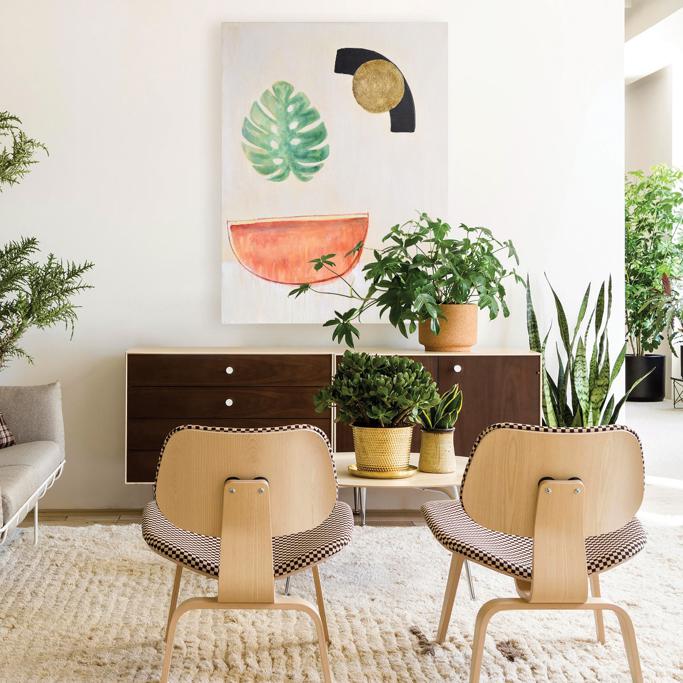 Renwil Review: Elevate Your Space with Artistic Modern Decor