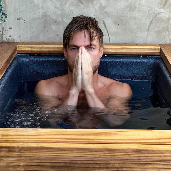 Renu Therapy Cold Plunge Tanks Review: A Chilling Way to Boost Your Health and Recovery