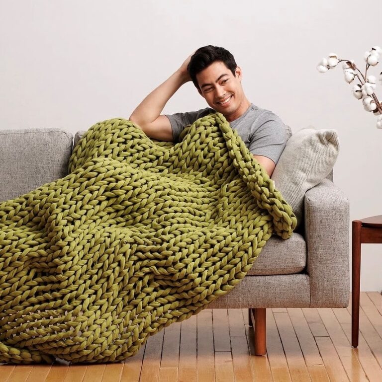 Bearaby Weighted Blankets Review: Sustainable Comfort to Help You Sleep Better