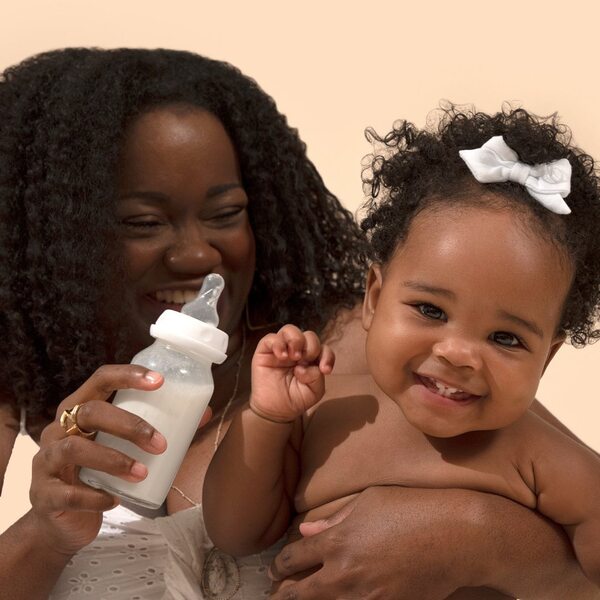 Bobbie Formula Review: Why This European-Style Baby Formula Gets My Fashionista Mom Seal of Approval