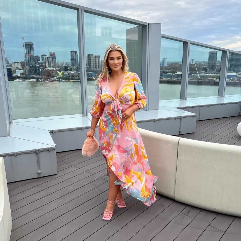 Chi Chi Clothing Review: My Honest Take on This Instagrammable Dress Brand